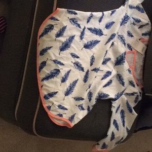 Never worn quarter sleeve shirt